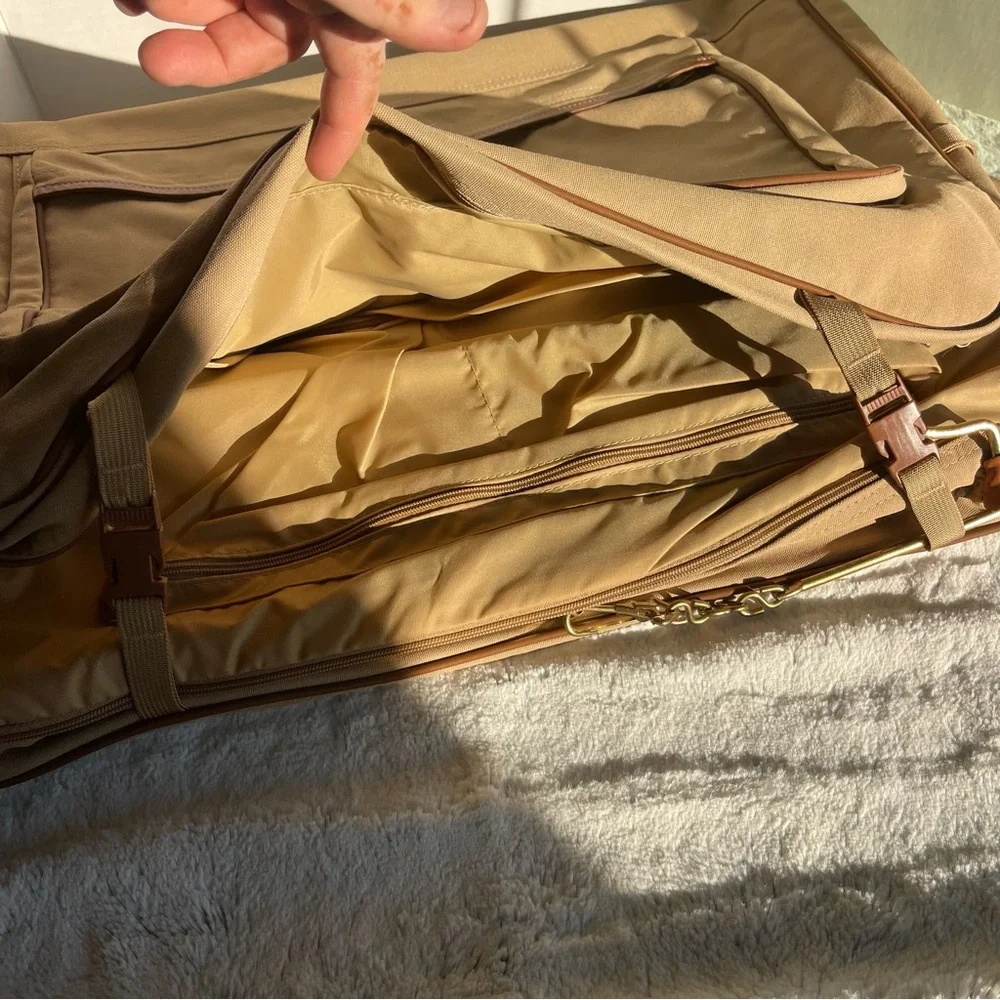 Ford Eddie Bauer Khaki Canvas Leather Garment Bag